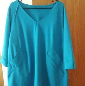 1x (22/24) long tunic nwot